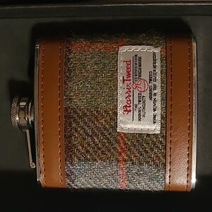 BRAND NEW!!!  Glen Appin of Scotland 6oz Harris Tweed Hip Flask